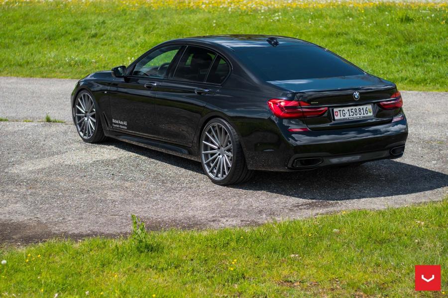  BMW 7-Series on Vossen Wheels (VFS2) 2017 года  (фото 12 из 33)